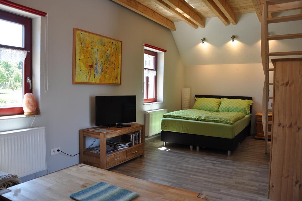 Cafe Landart Im Thueringer Finistere Apartamento Plaue  Quarto foto